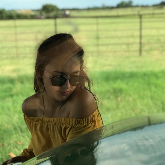 Meet your Posher, Reese - Picture 1 of 1